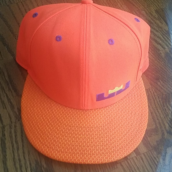 Nike Other - Lebron James hat